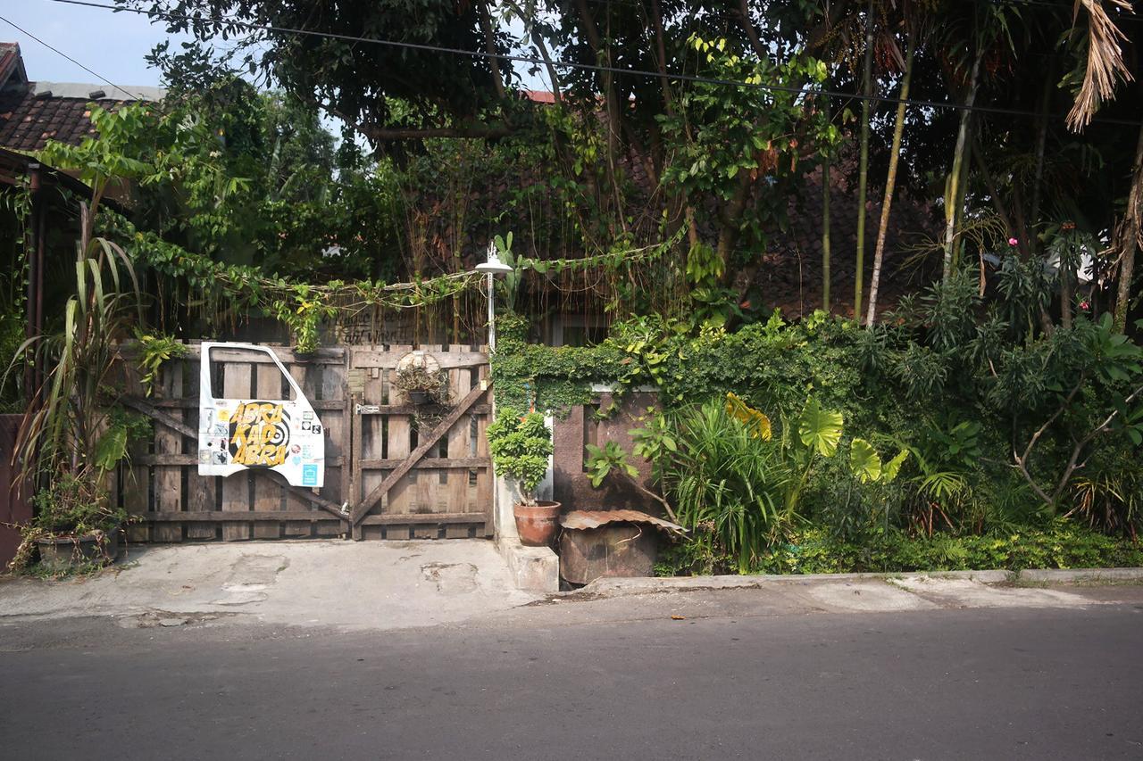 Abrakadabra! Artbnb Yogyakarta Luaran gambar