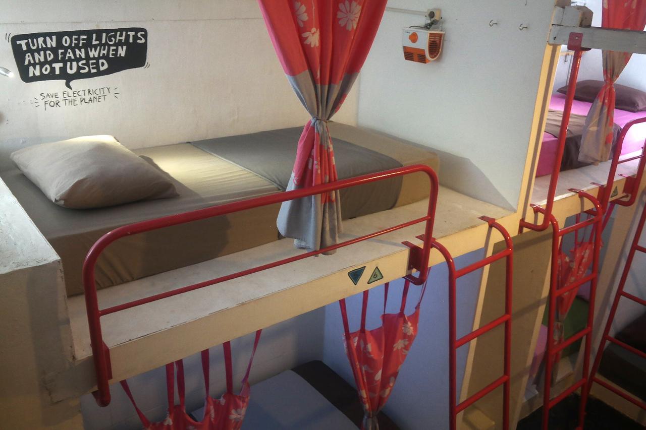 Abrakadabra! Artbnb Yogyakarta Luaran gambar