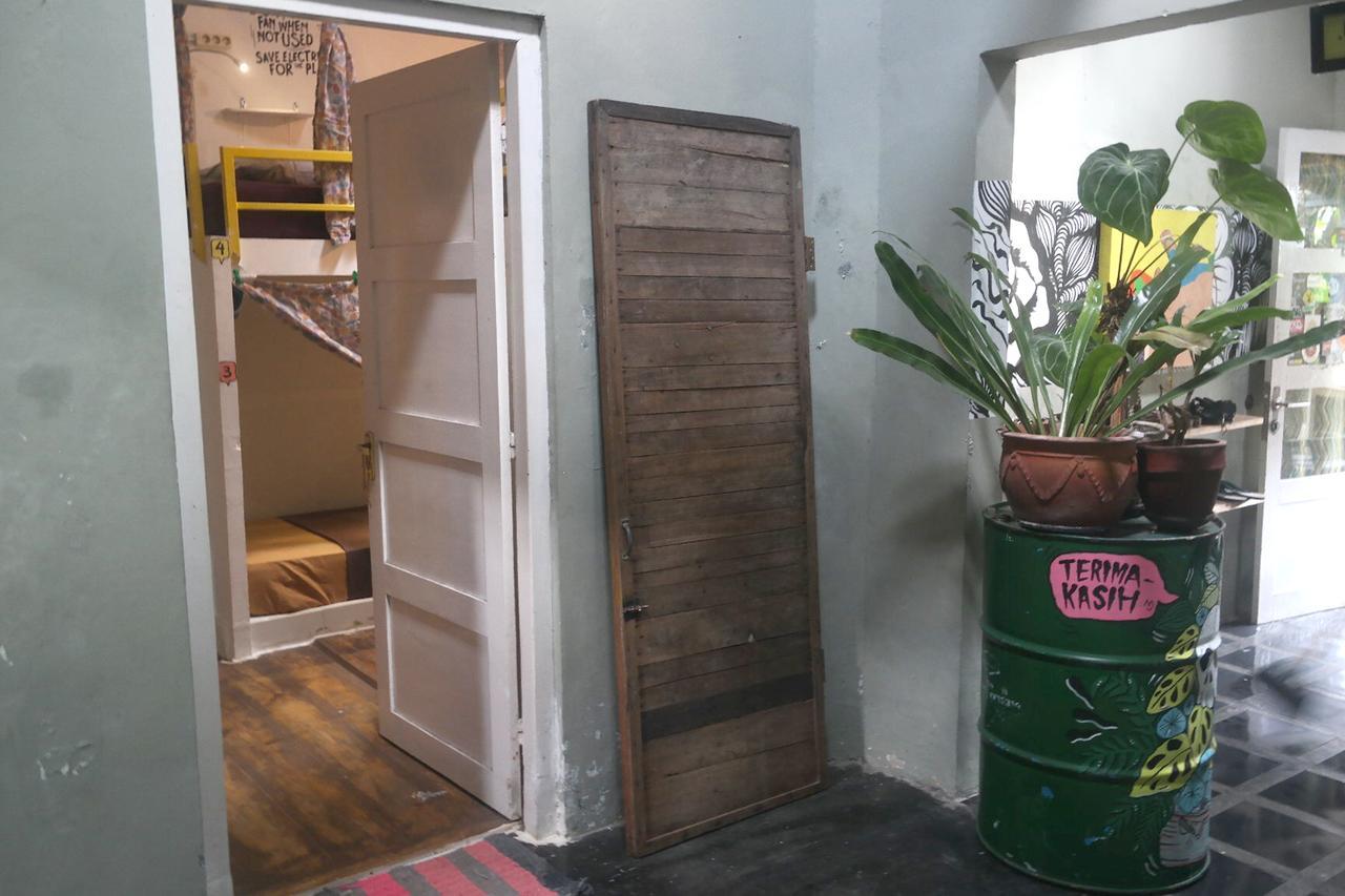 Abrakadabra! Artbnb Yogyakarta Luaran gambar