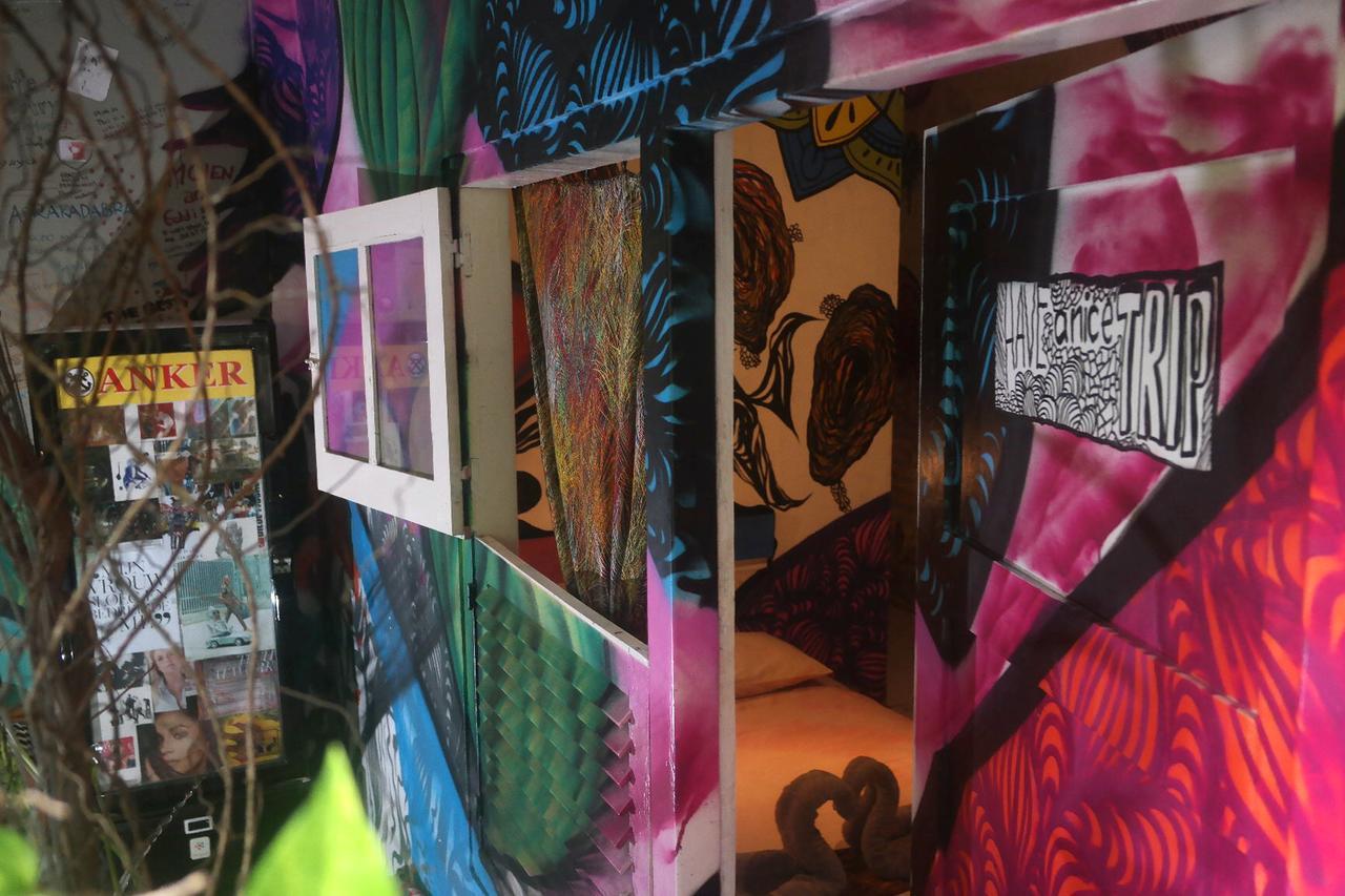 Abrakadabra! Artbnb Yogyakarta Luaran gambar