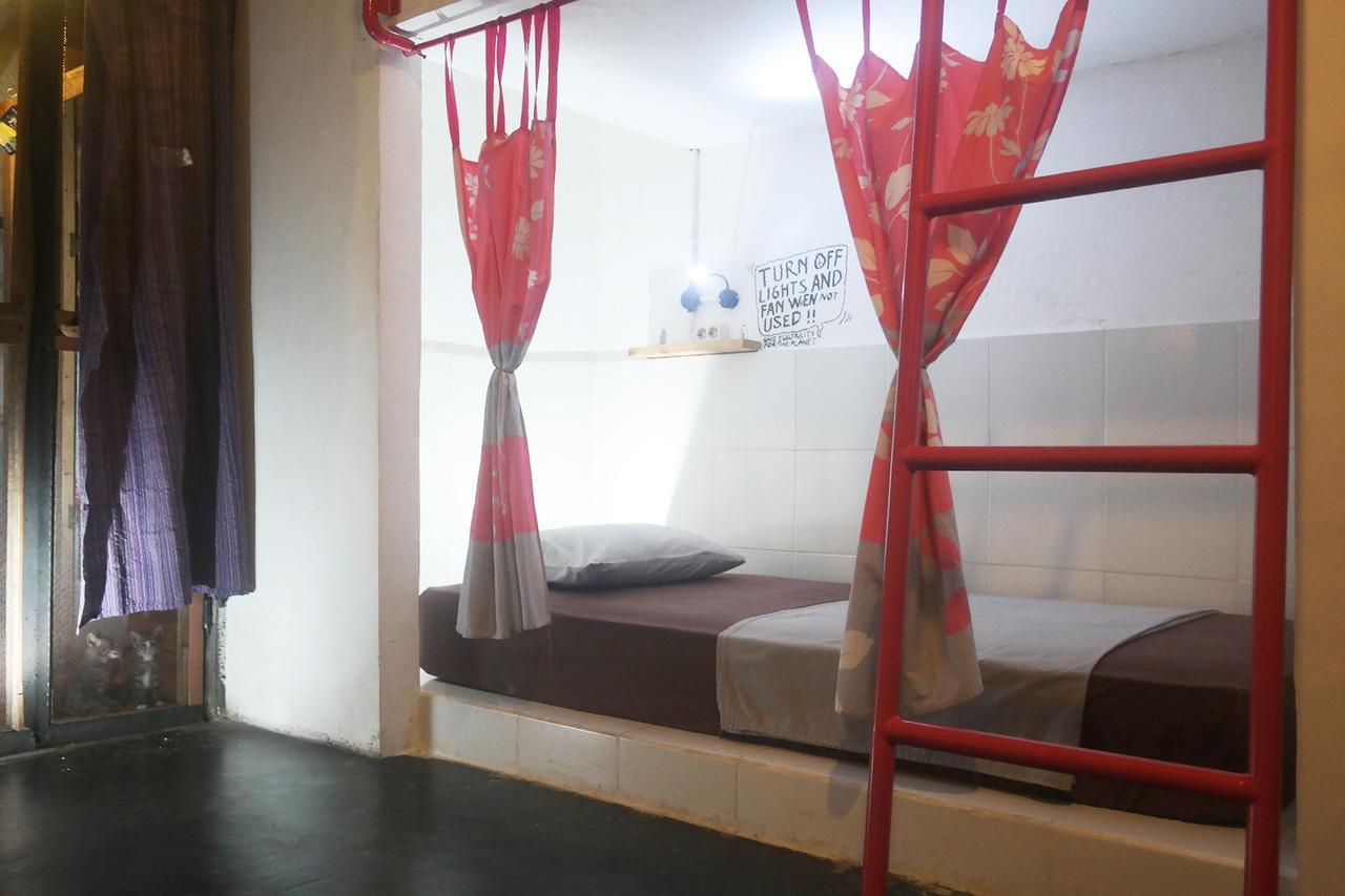 Abrakadabra! Artbnb Yogyakarta Luaran gambar