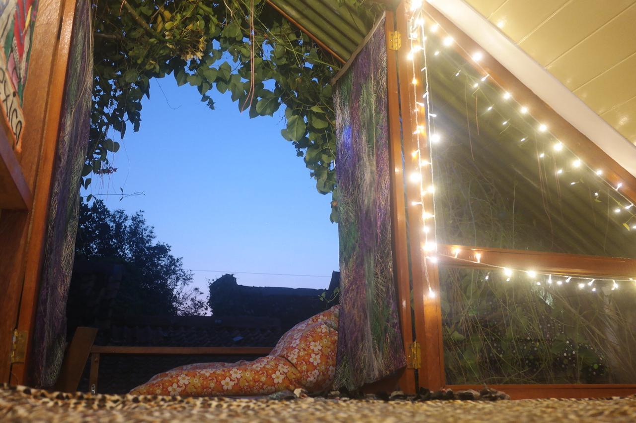 Abrakadabra! Artbnb Yogyakarta Luaran gambar