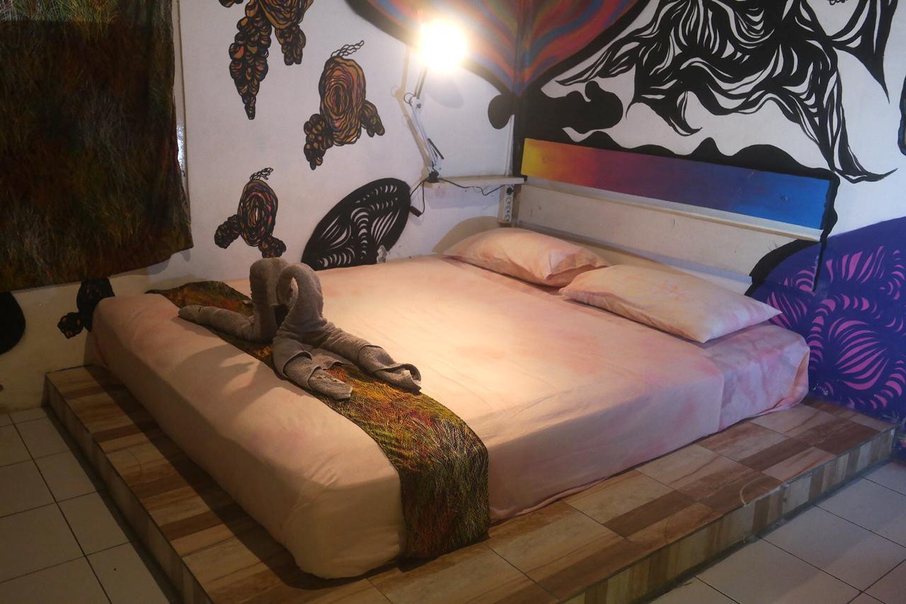 Abrakadabra! Artbnb Yogyakarta Luaran gambar