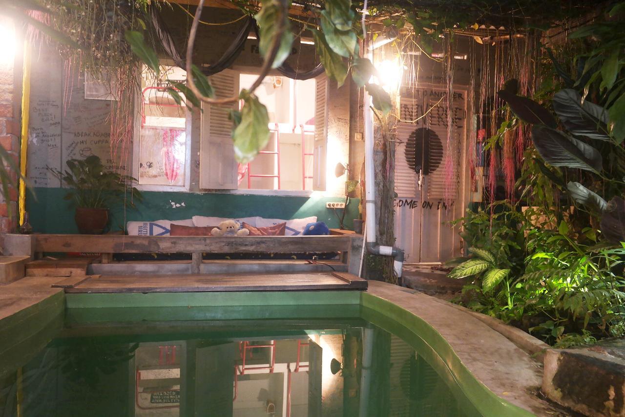 Abrakadabra! Artbnb Yogyakarta Luaran gambar