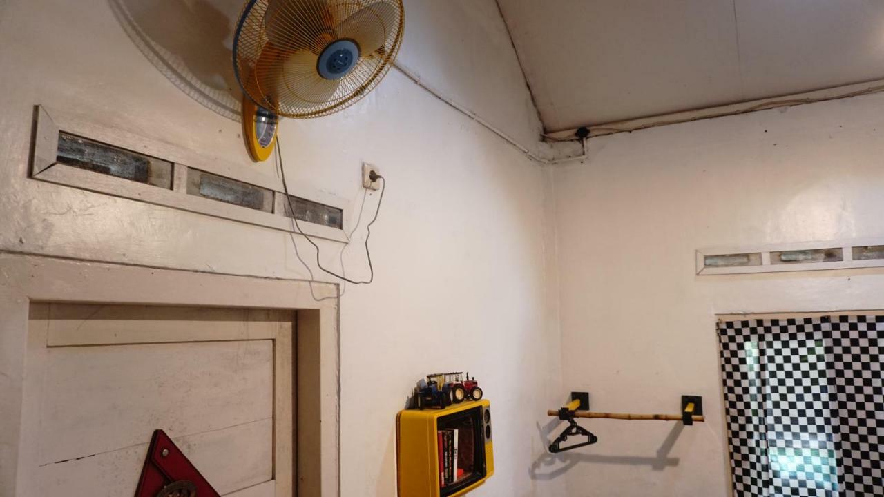 Abrakadabra! Artbnb Yogyakarta Luaran gambar
