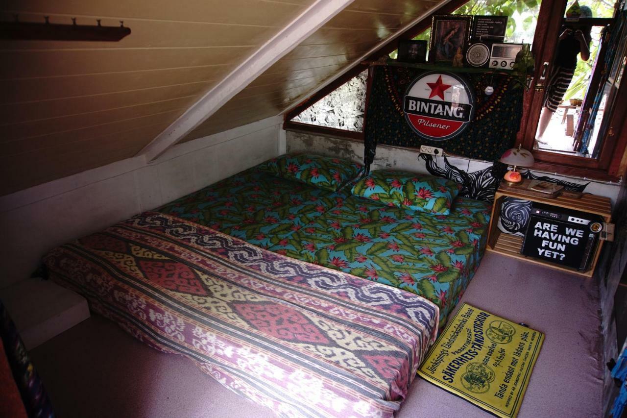 Abrakadabra! Artbnb Yogyakarta Luaran gambar